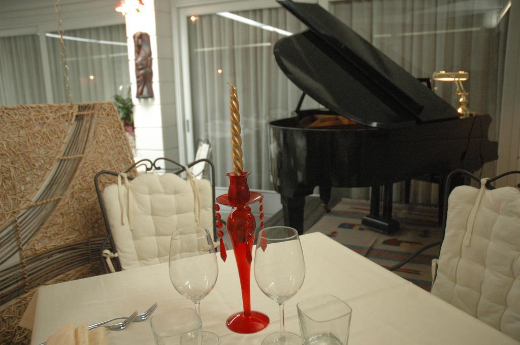 Casa Del Vento Bed & Breakfast Roccalumera Luaran gambar